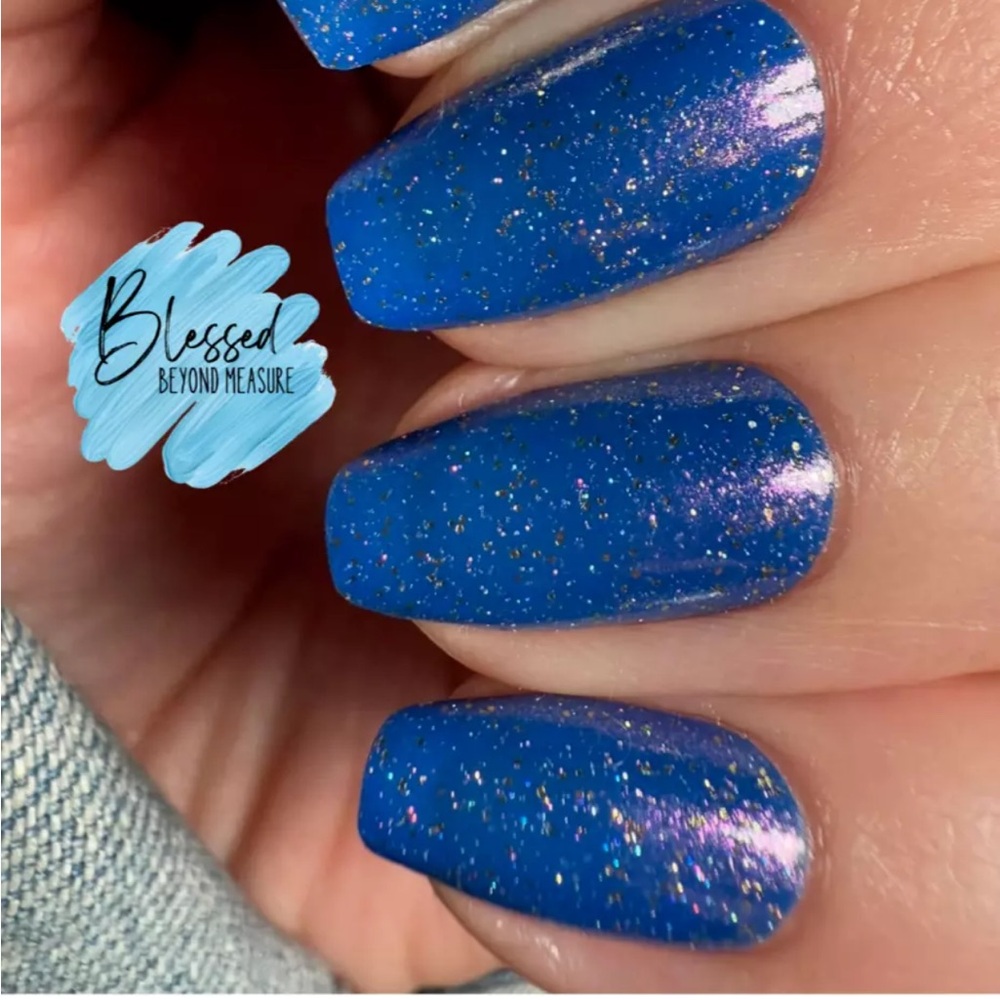 *Exclusive* Color Street: Cobalt Cascade | Blue Holographic Glitter Summer - Picture 7 of 13